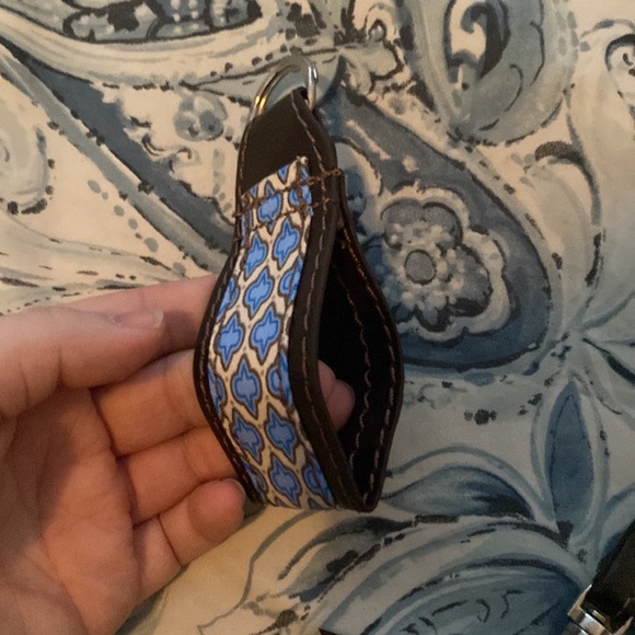 😍 Thirty-One wristlet & key fob - Picture 7 of 7